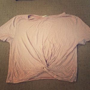 Cute t shirt with gather